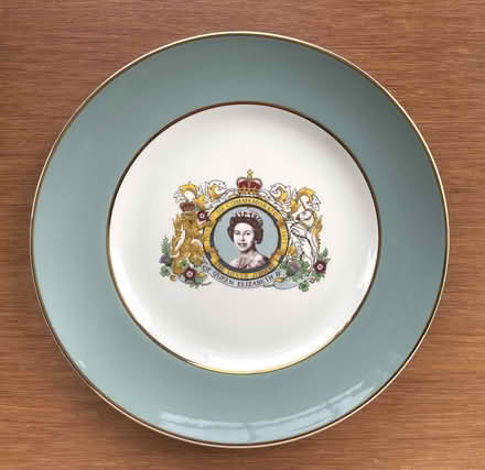 Photo of free Wedgewood Silver Jubilee Plate (Bognor Regis PO21) #1