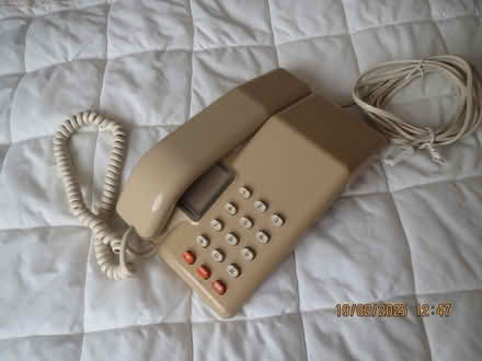 Photo of free vintage style bt telephone (Corton NR32) #1