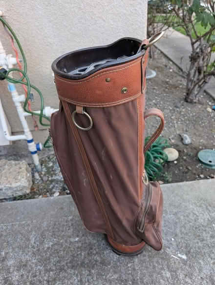 Photo of free 2 Old Golf Bags (one with cart) (+/- 20 miles from Sunnyvale) #2