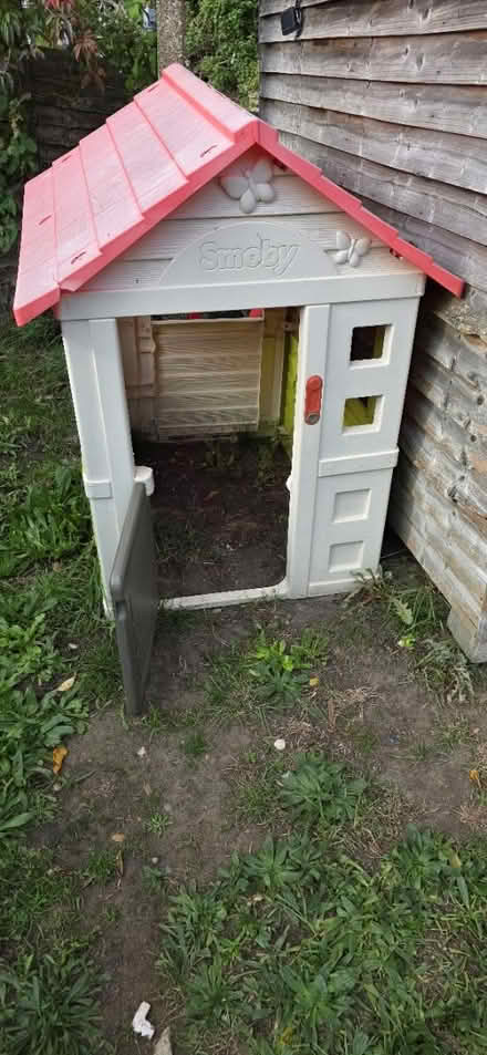 Photo of free Kids garden house (RM9 Dagenham) #1