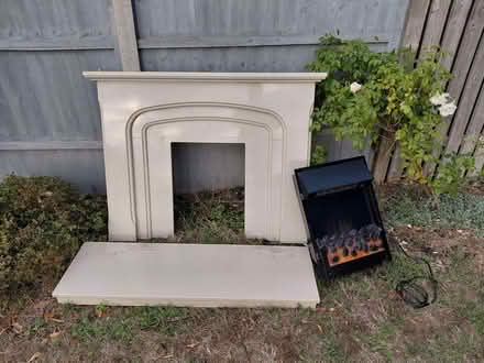 Photo of free electric fire and fireplace surround (Walton-on-Thames KT12) #3