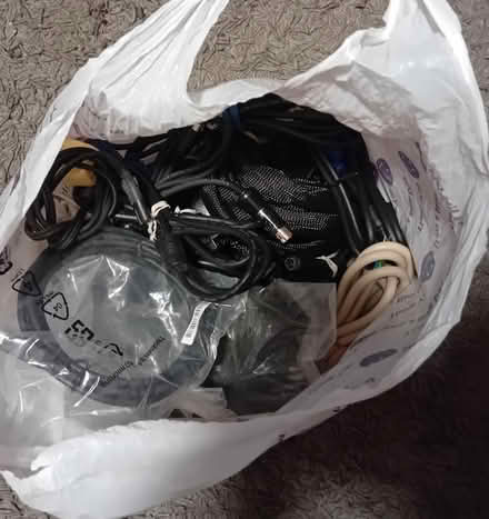 Photo of free Mix Wire (Hayes end) #1