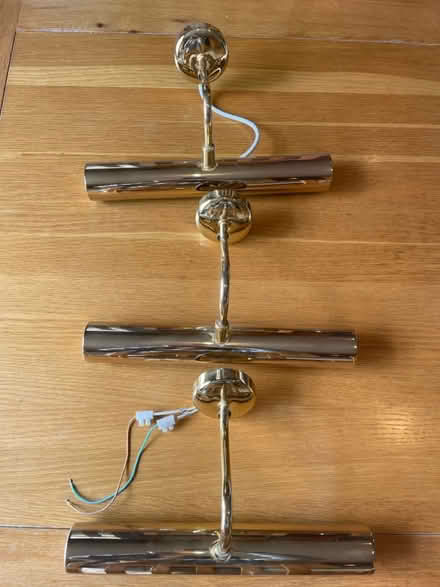 Photo of free 3 gold wall mounted picture lights (Luton LU1) #1