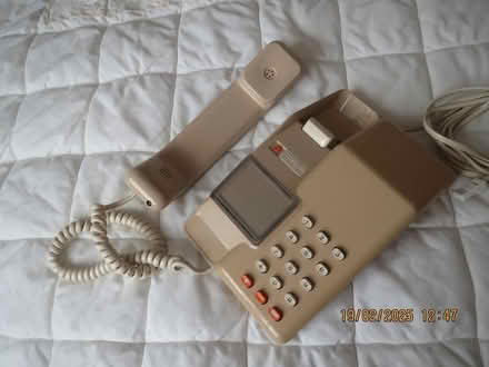 Photo of free vintage style bt telephone (Corton NR32) #2