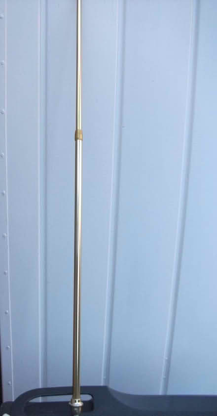 Photo of free Expanding curtain rod x 2 (>1000) (ME16 - Allington) #2