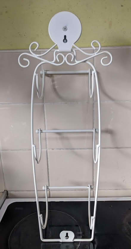 Photo of free Hepworth & Sons Bathroom Holder. (Lipson PL4) #3