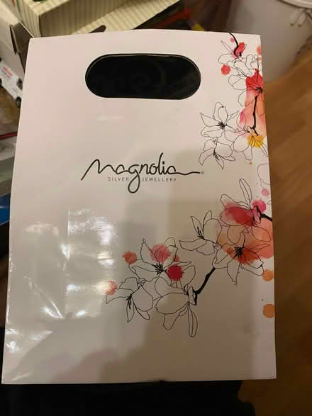 Photo of free Magnolia Gift bag (Merry Hill WD23) #1