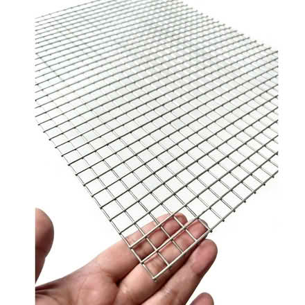 Photo of Small amount of wire mesh (Harwell village OX11) #1
