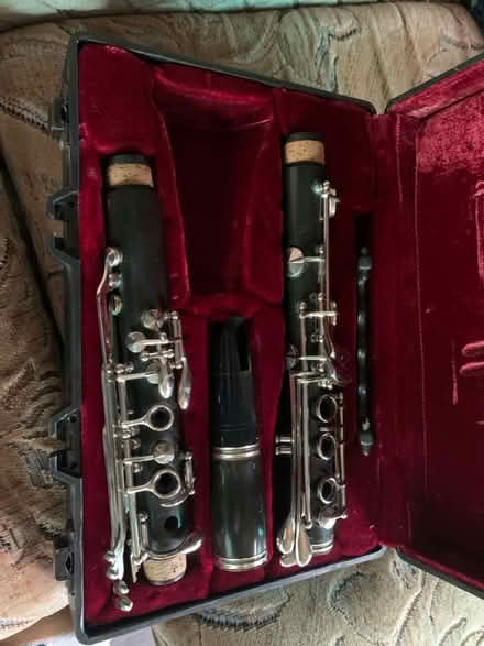 Photo of free Clarinet (Kinneff DD10) #2