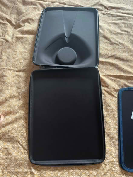 Photo of free Shirt travel case (E1) #2