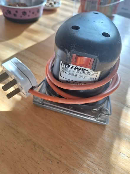 Photo of free Black & Decker sander (Forestgreen GL6) #1