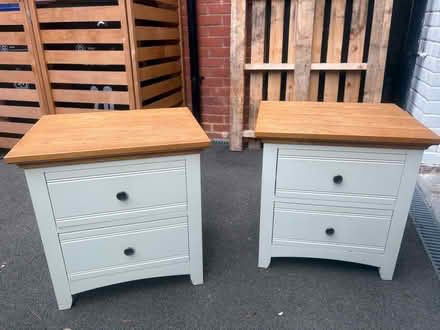 Photo of free 2 matching bedside drawers (Towcester NN12) #2