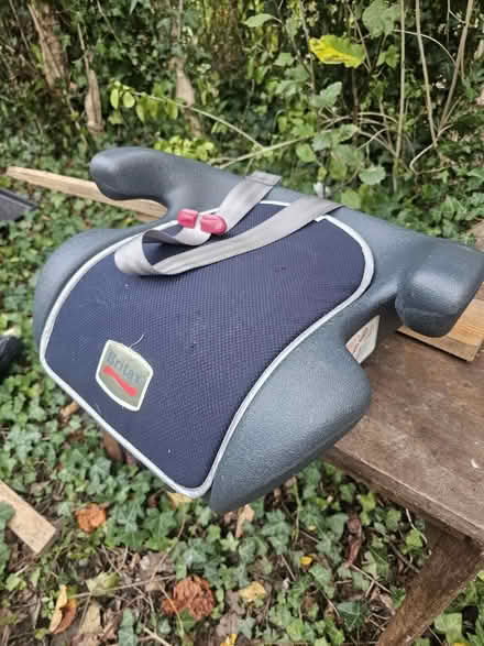 Photo of free Child's car seat (Nw11) #1
