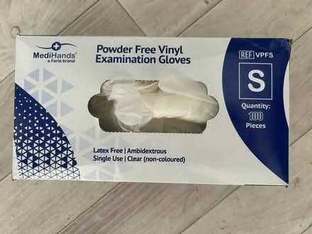 Photo of free Pack of latex free gloves, small (KT23 Great Bookham) #1