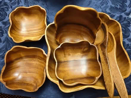 Photo of free wooden salad bowl set (West Etobicoke (bloor/427)) #1