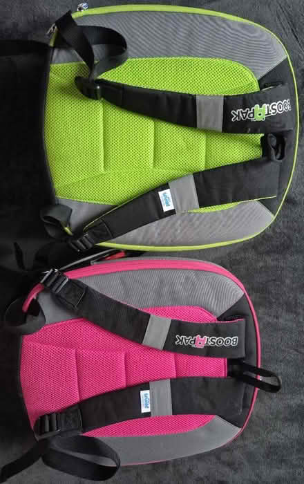 Photo of free Travel bag/booster seat (London N17) #2