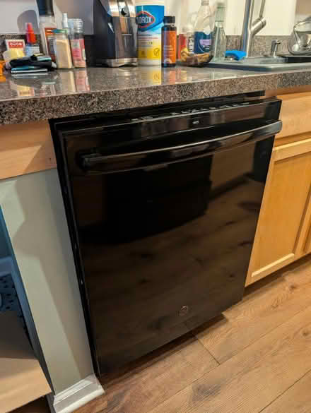 Photo of free Dishwasher black (14th and east Capitol) #1