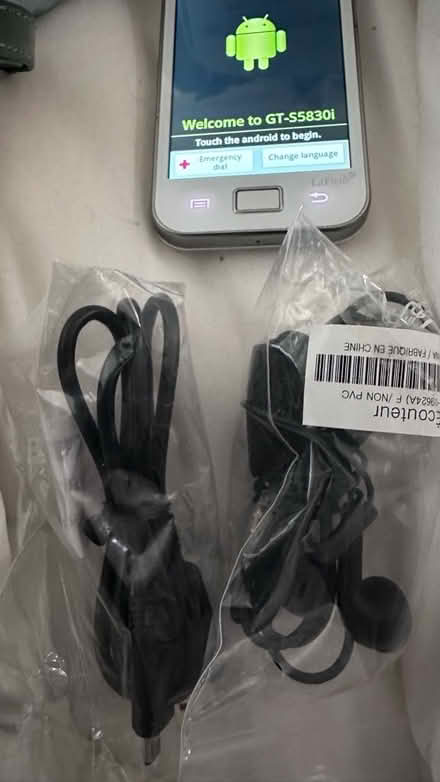 Photo of free Samsung mobile (Monkwick CO2) #4