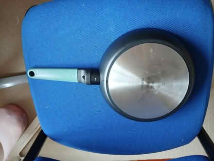 Photo of free Non stick frying pan (Henley in Arden B95) #2
