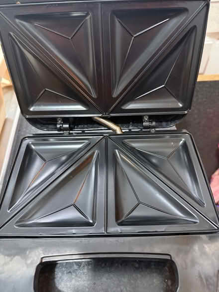Photo of free Sandwich maker (Croydon CR0) #1