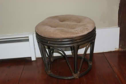 Photo of free Stool with Cushion (Groton near center) #1