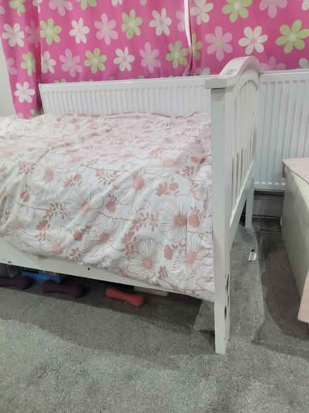Photo of free Single wooden bed (Hangerlane W5) #2