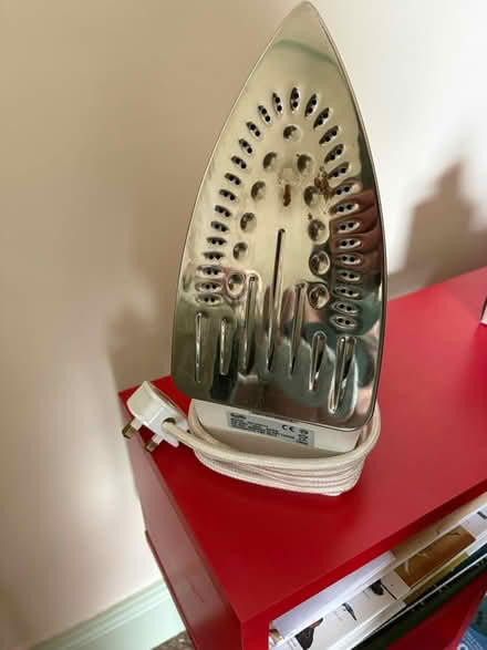 Photo of free Breville iron (Preston PR1) #2