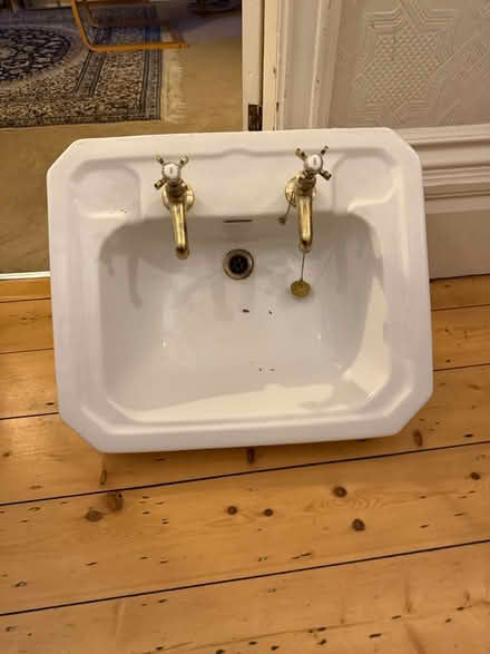 Photo of free Bathroom pedestal basin and taps (M21 Chorlton) #2