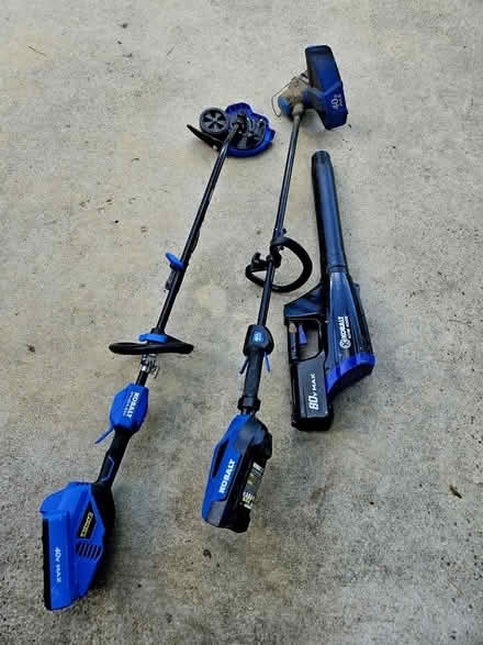 Photo of free Lawn Tools (9303 Pinewood Dr. Dallas) #1