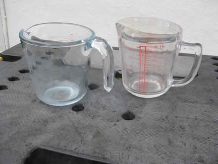 Photo of free Two old Pyrex half pint jugs (Cromer NR27) #1