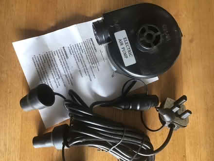 Photo of free Air pump (Great Wakering Essex SS3) #1
