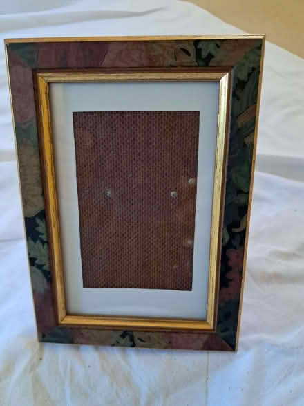 Photo of free 2 Delicate Picture Frames - Ideal for Crafts or Photos (Top Amersham HP6) #3