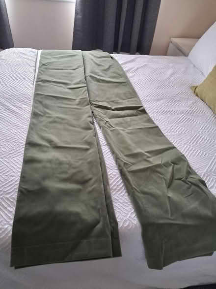 Photo of free Glass tv stand, curtains and xxxxl teddy bear (Braintree CM7) #2