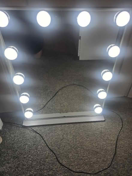 Photo of free Vanity mirror with lights (Tulse Hill SE24) #2
