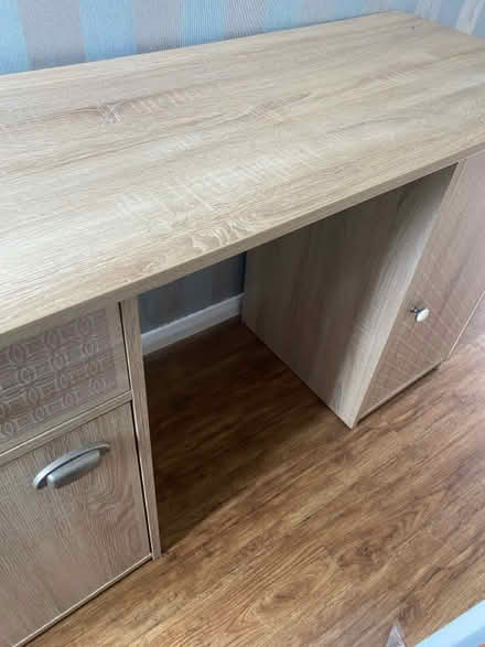 Photo of free Desk (Rochford SS41JJ) #3