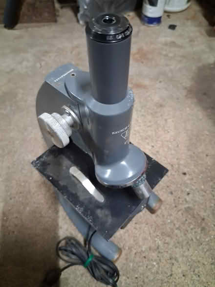 Photo of free Old school microscope (Townsend) #1