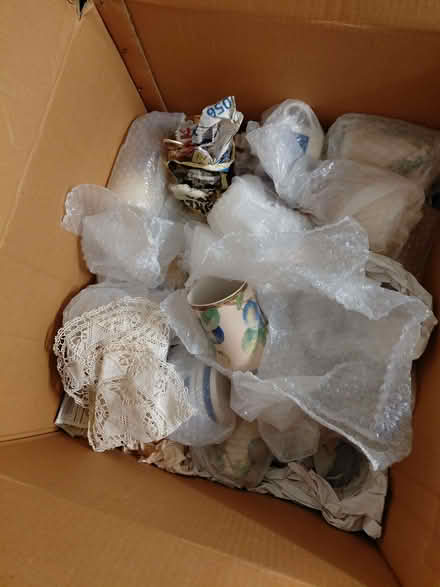 Photo of free Box of miscellaneous houseware (Hollingbury BN1) #1