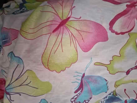 Photo of free Single Duvet Cover & Pillowcase - girls (Linden GL1) #1