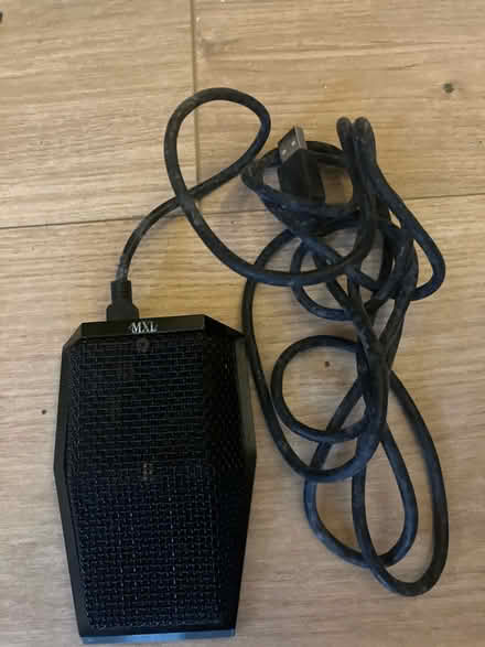 Photo of free Conference Microphone (Pendeen TR19) #1