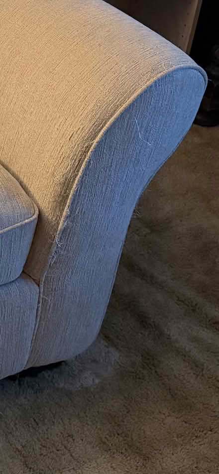 Photo of free Light colored oversized chair (Rancho Feliz Mobile Home Park) #4