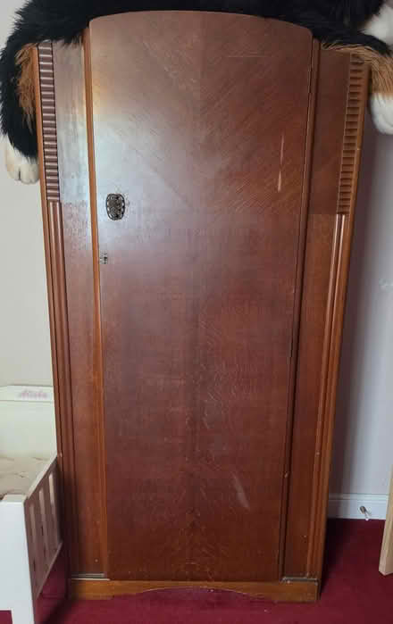 Photo of free Dressing Table & Wardrobe (Tardebigge, B97) #2
