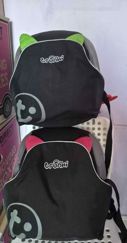 Photo of free Travel bag/booster seat (London N17) #1