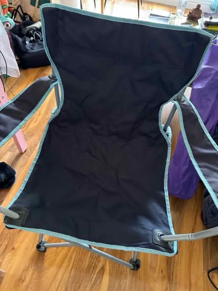 Photo of free adult size camp chair (gu12) #2