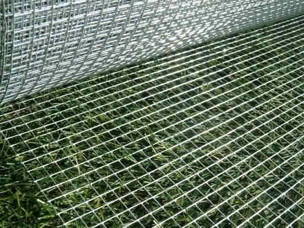 Photo of Small amount of wire mesh (Harwell village OX11) #3