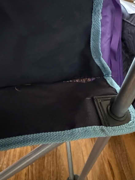 Photo of free adult size camp chair (gu12) #3