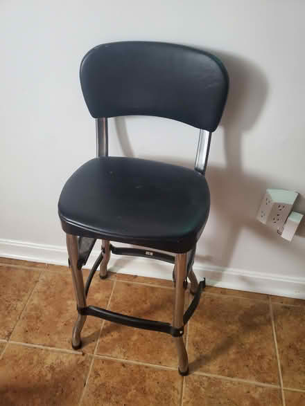 Photo of free Small Metal Stool (Hyattsville 20785) #1