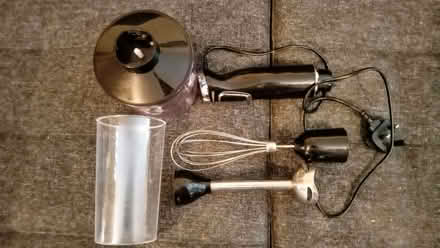 Photo of free Daewoo Hand blender and attachments (Canton CF5) #1