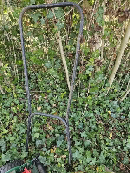Photo of free Manual lawnmower (Nw11) #4