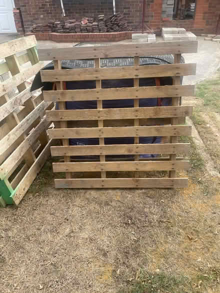 Photo of free Pallets x 2 (Dunstable LU6) #3