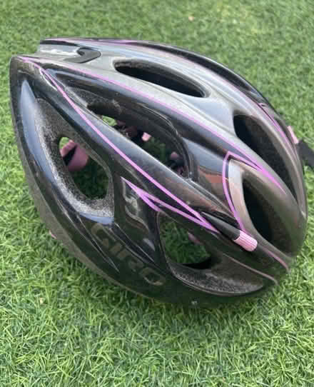 Photo of free Giro Skyline Bike Helmet (Weybridge KT13) #1